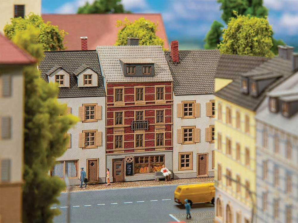 Faller Gmbh 282792 Townhouse With Bakery -- Kit - 1-1/4 X 1-5/8 X 2-9/16" 3.2 X 4.2 X 6.5cm, Z Scale 1 Faller Gmbh 282792 Townhouse With Bakery -- Kit - 1-1/4 X 1-5/8 X 2-9/16" 3.2 X 4.2 X 6.5cm, Z Scale