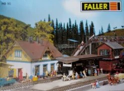 Faller 90 HO Blumenfeld Station Set