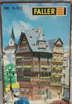 Faller B-912 HO Two Old City Buildings Kit